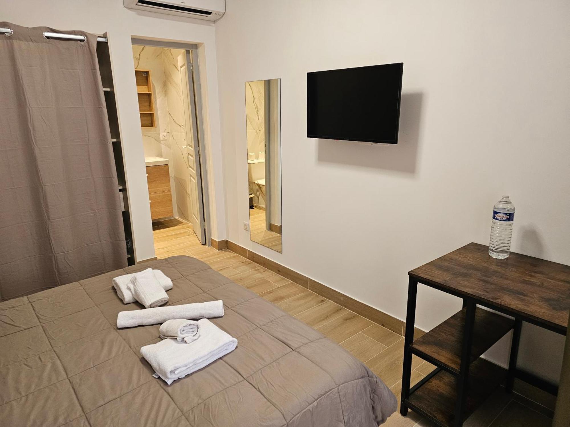L'Escale Hotell Bonifacio  Exteriör bild