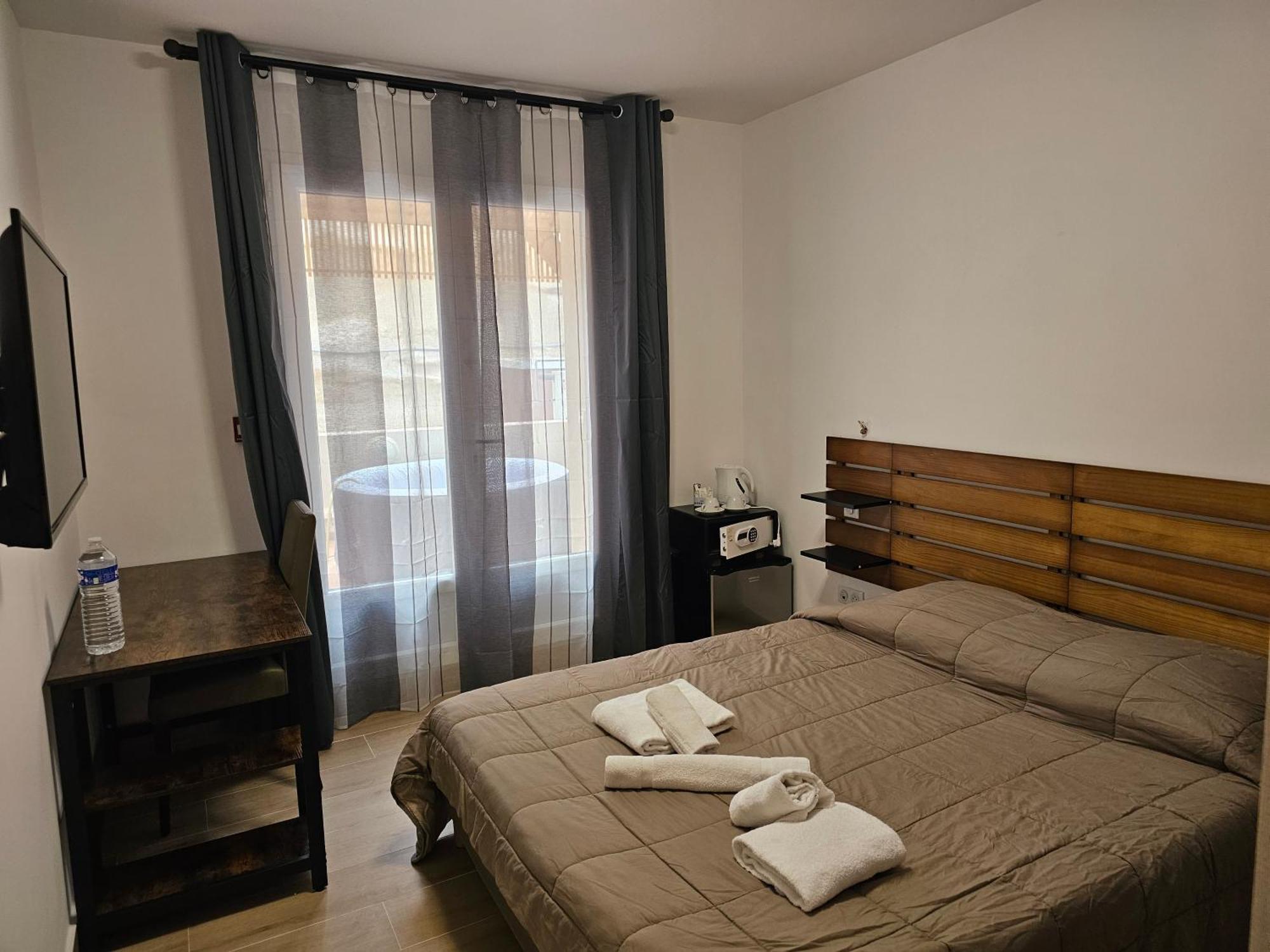 L'Escale Hotell Bonifacio  Exteriör bild
