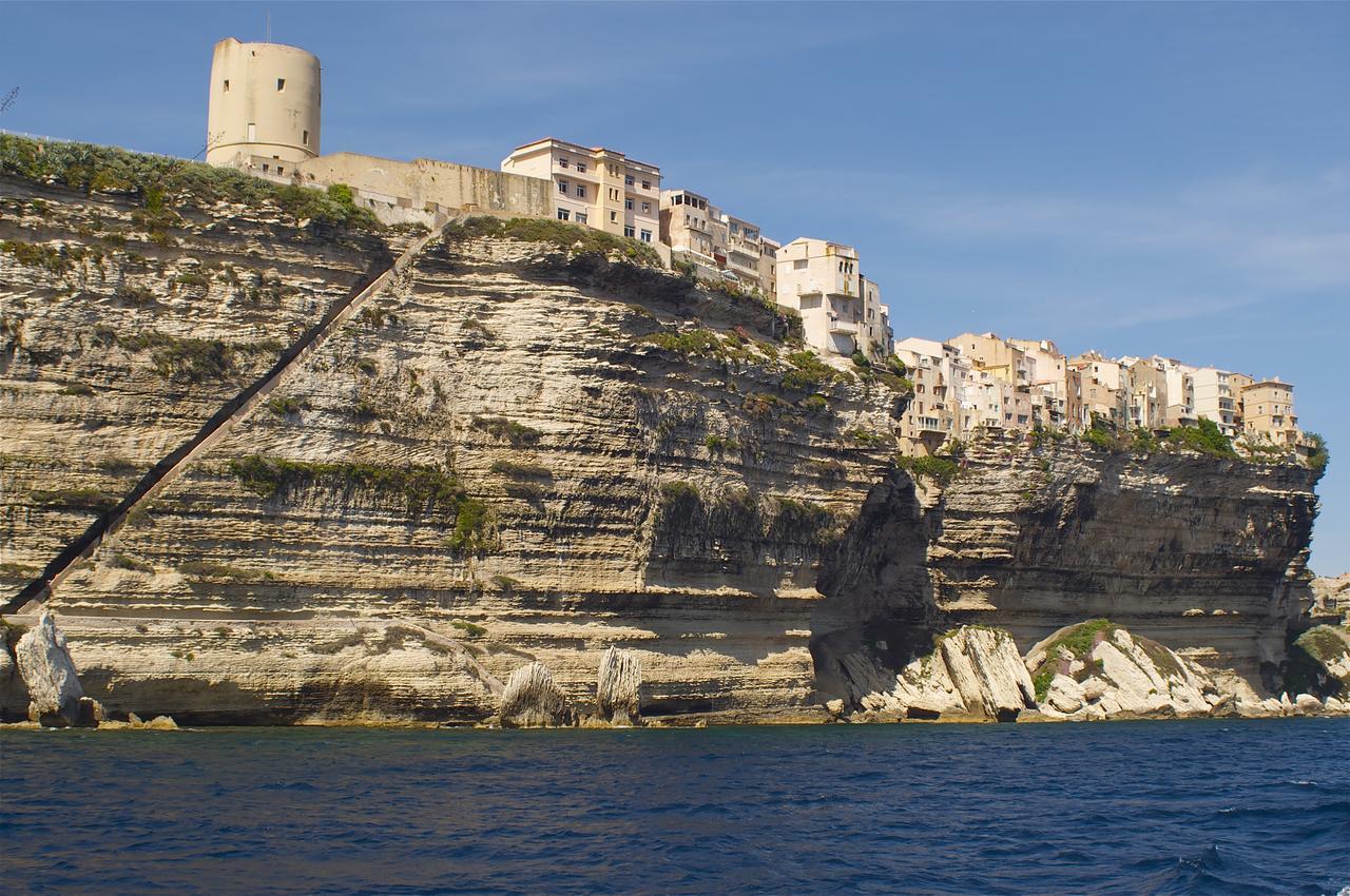 L'Escale Hotell Bonifacio  Exteriör bild